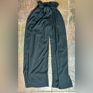 Lulu's Black Wide-Leg Trousers